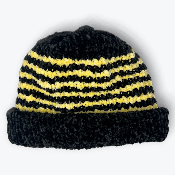 Handmade Super Soft Velvet Knit Beanie Handcrafted Striped Hat Blackbird & Lemon - Picture 10 of 11